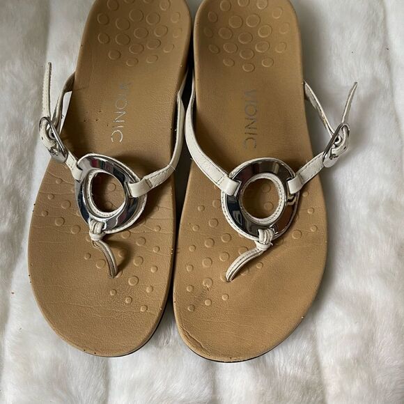 Vionic karina comfort thong sandals beige with silver tone ring accent size9 - Picture 2 of 7